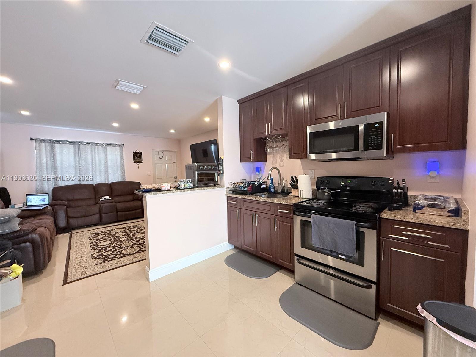 Tamarac Lakes Second Sec - Residential
