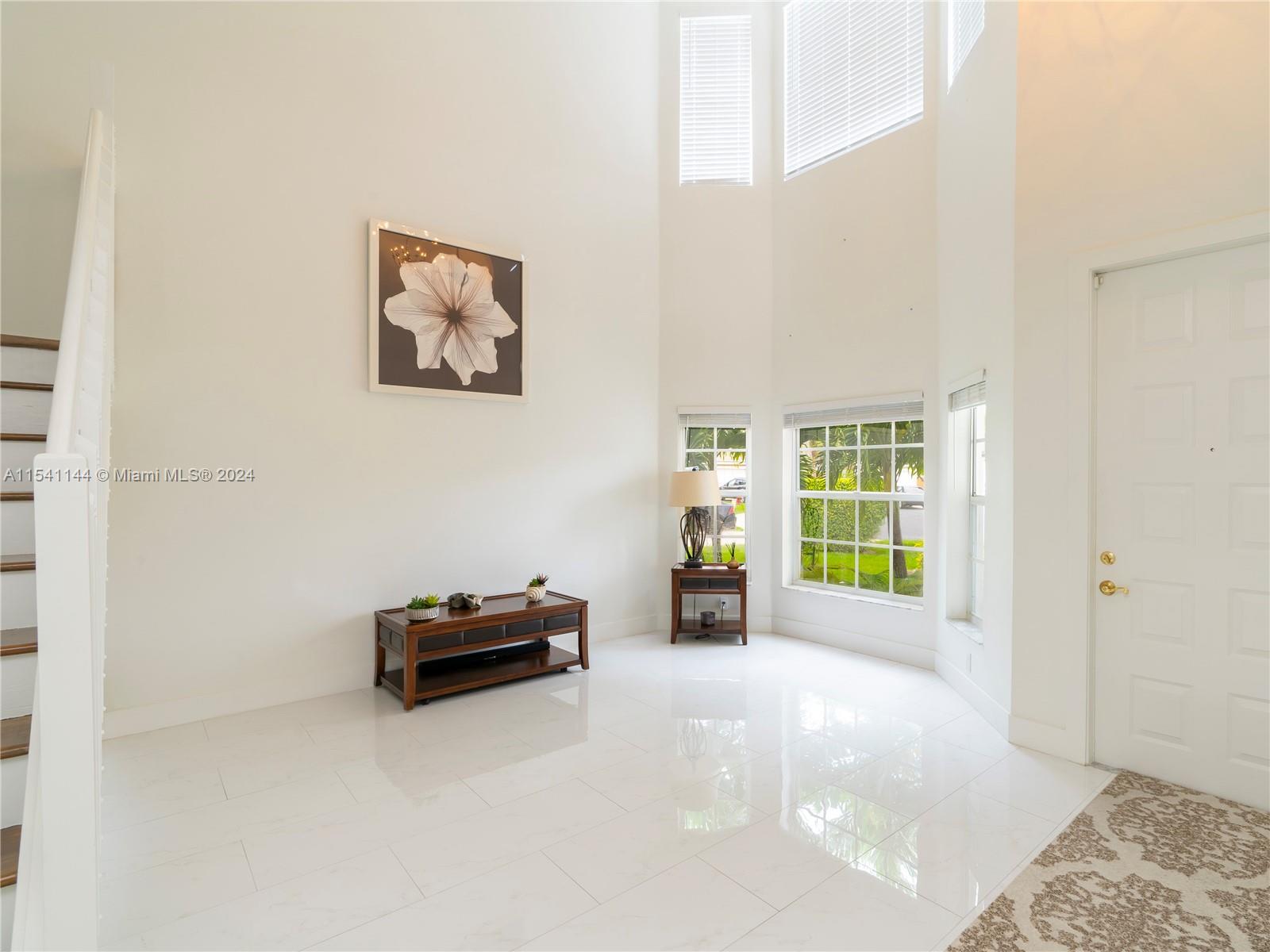 GATEWAY PALMS - Residential
