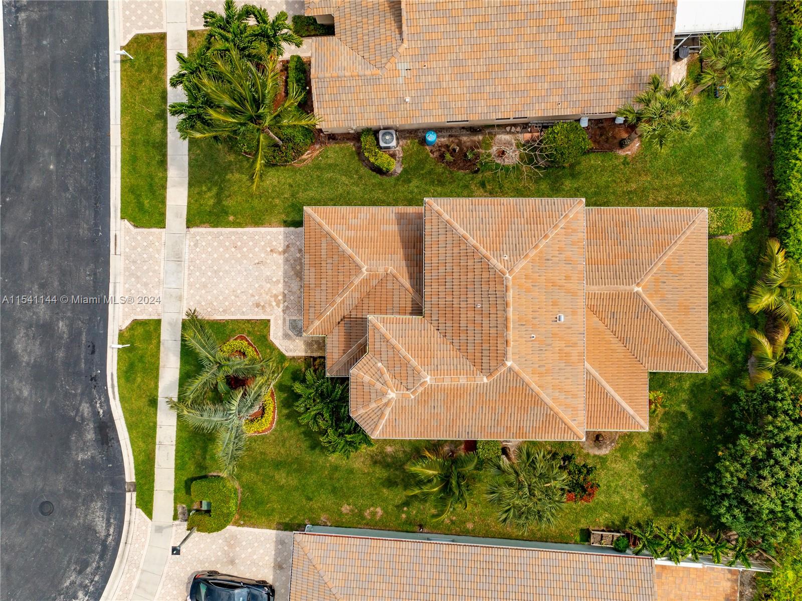 GATEWAY PALMS - Residential