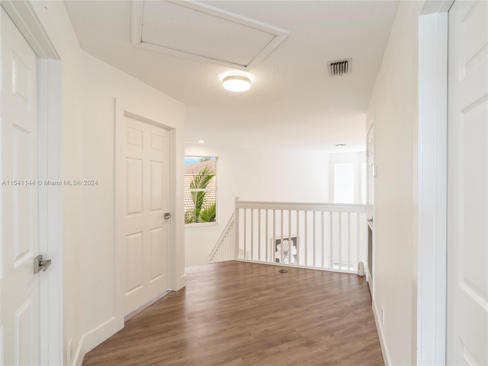 GATEWAY PALMS - Residential