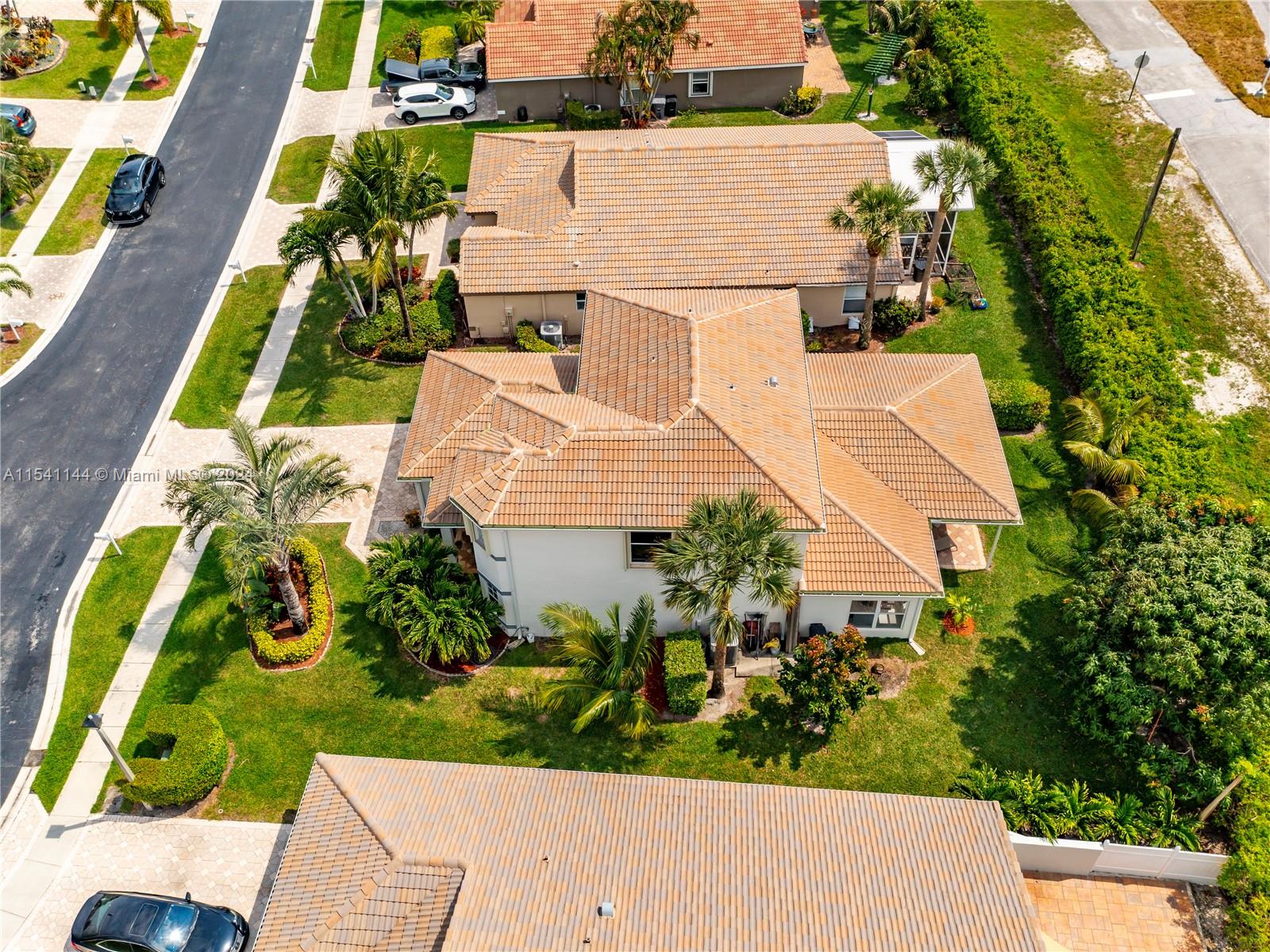 GATEWAY PALMS - Residential