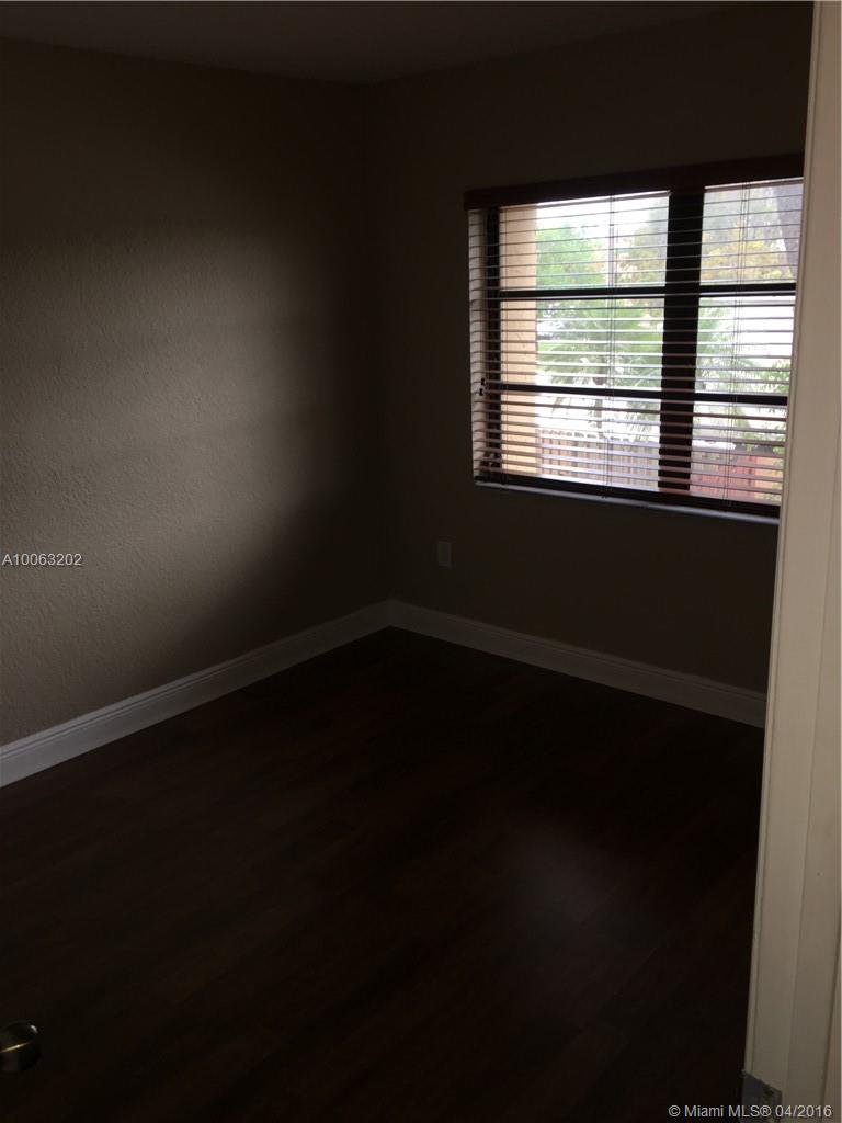 Venetian Palms Condo - Residential Lease