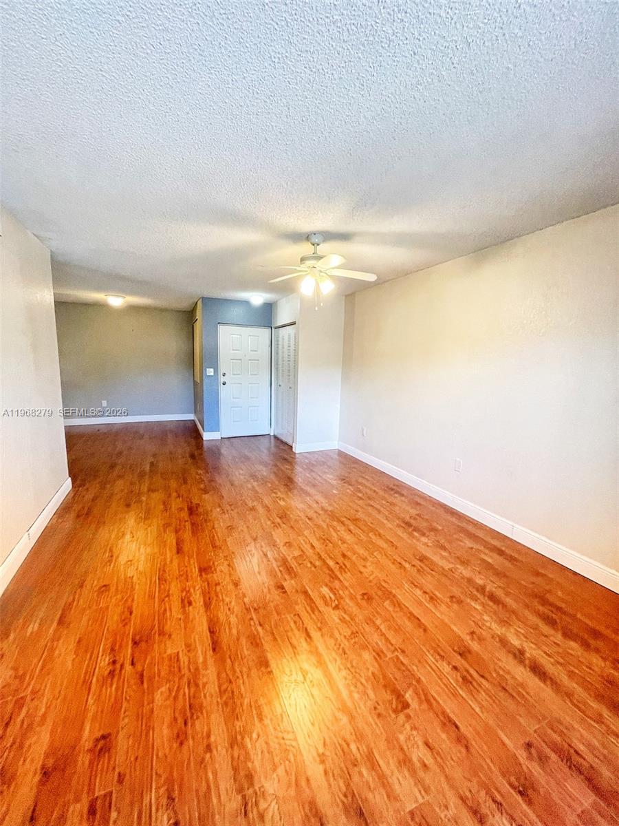 LAKEVIEW CLUB CONDO - Residential Lease
