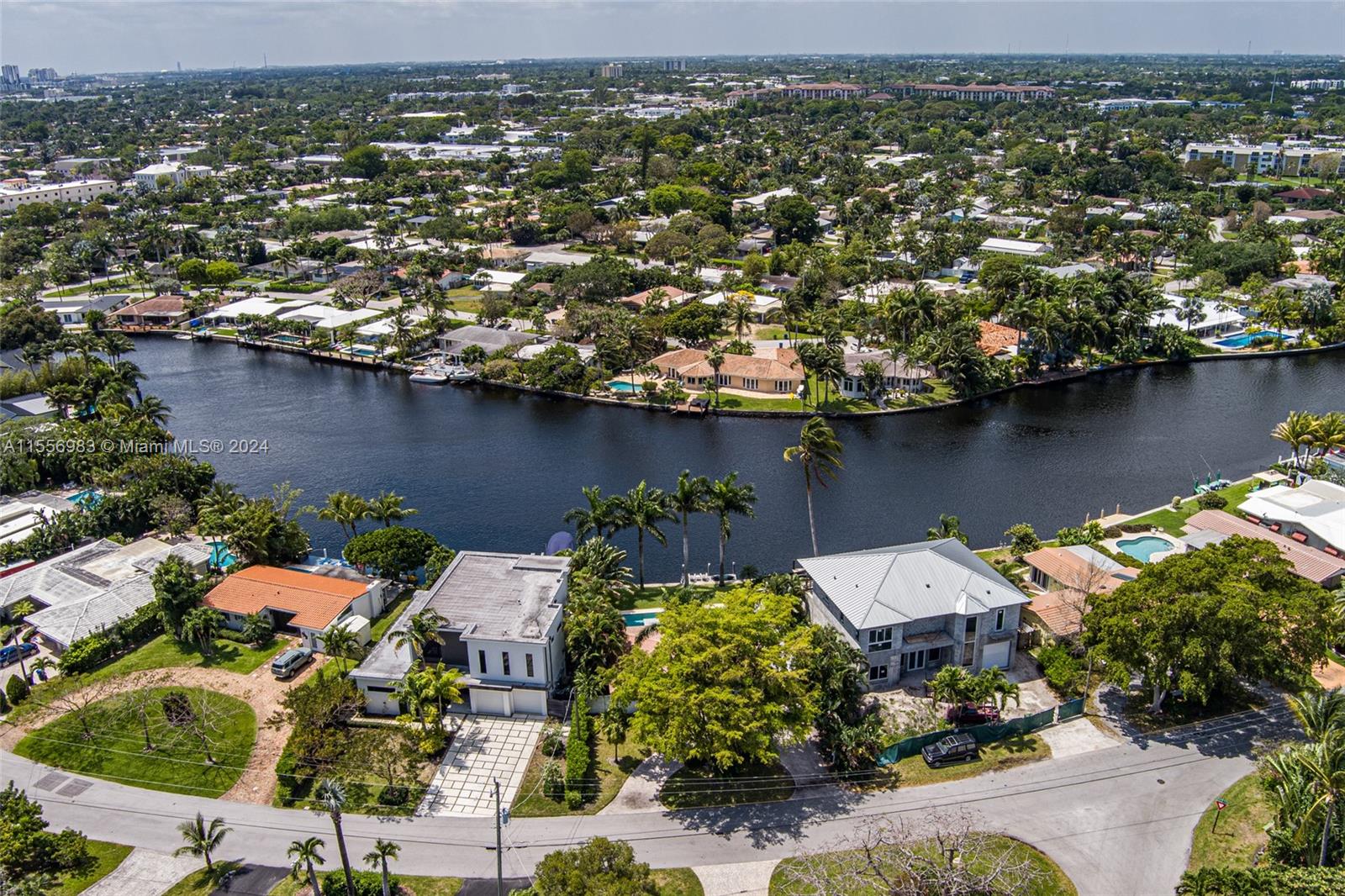 CORAL SHORES - Residential