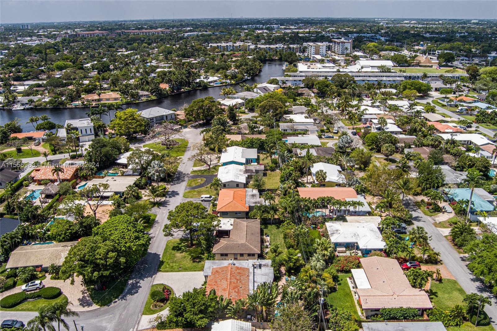CORAL SHORES - Residential
