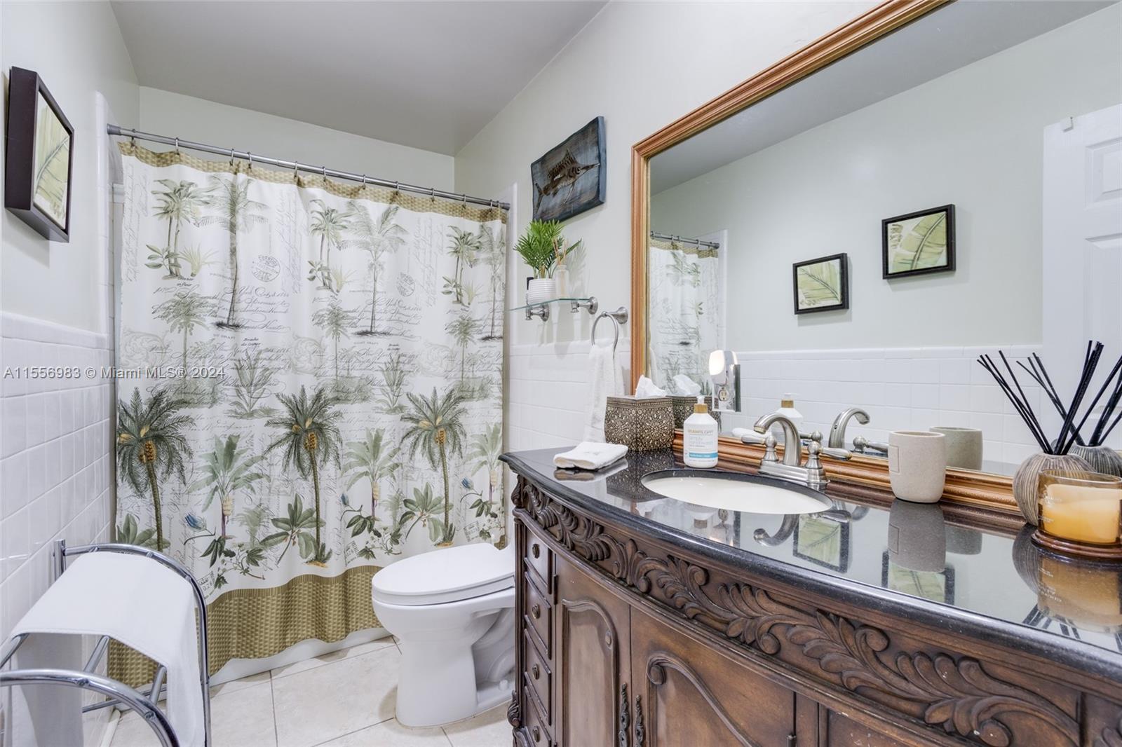 CORAL SHORES - Residential