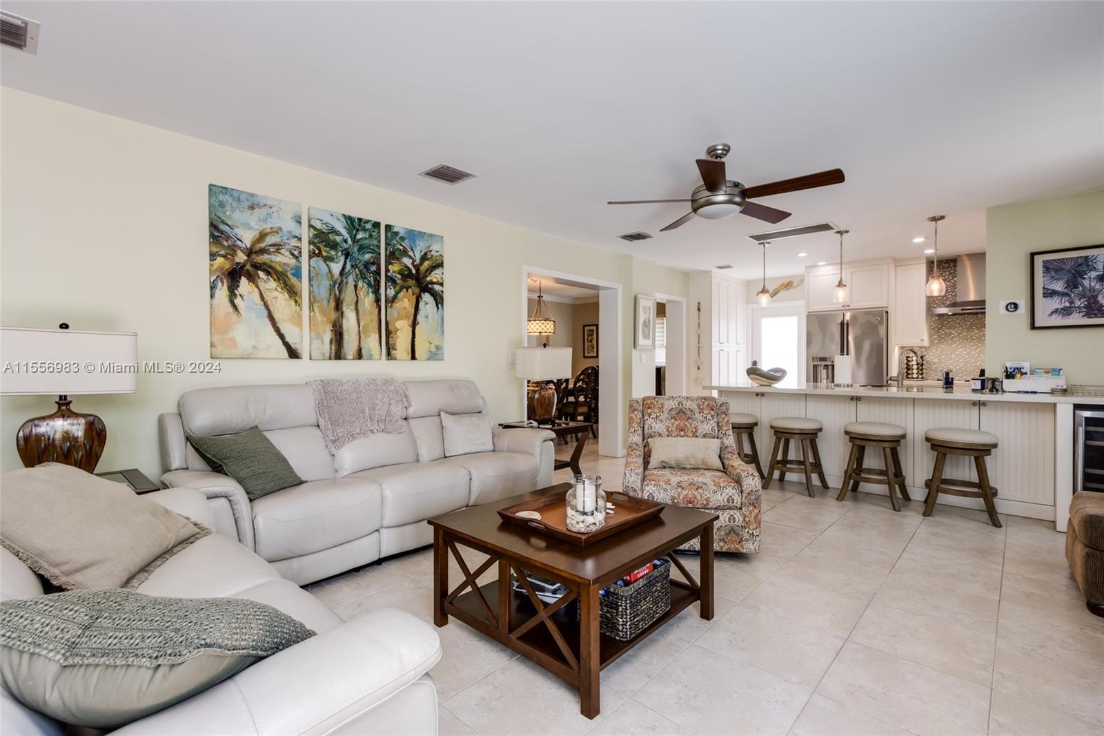 CORAL SHORES - Residential