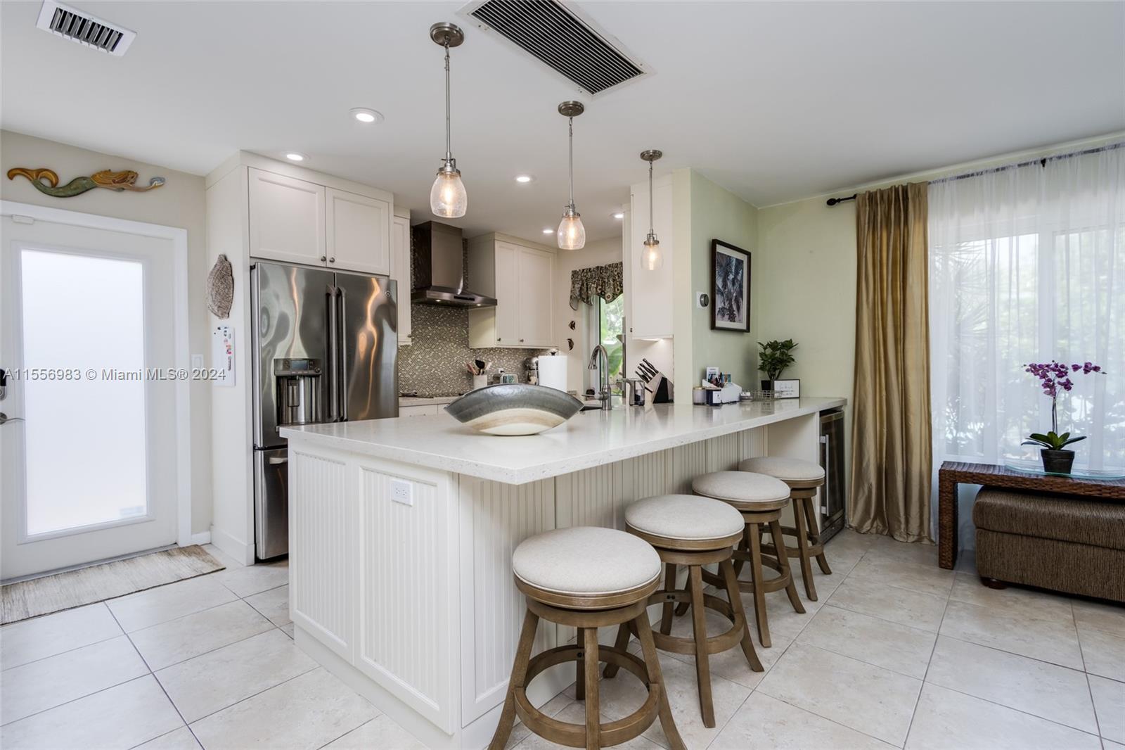 CORAL SHORES - Residential
