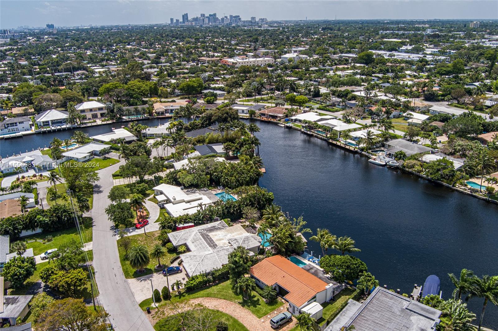 CORAL SHORES - Residential