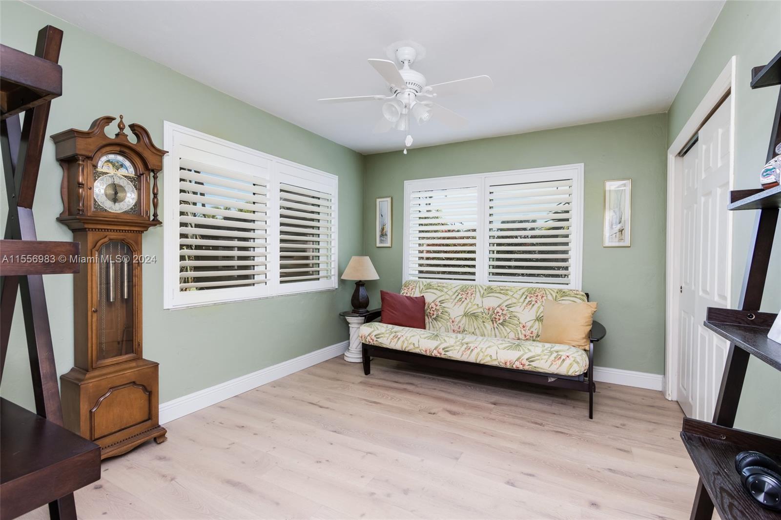 CORAL SHORES - Residential