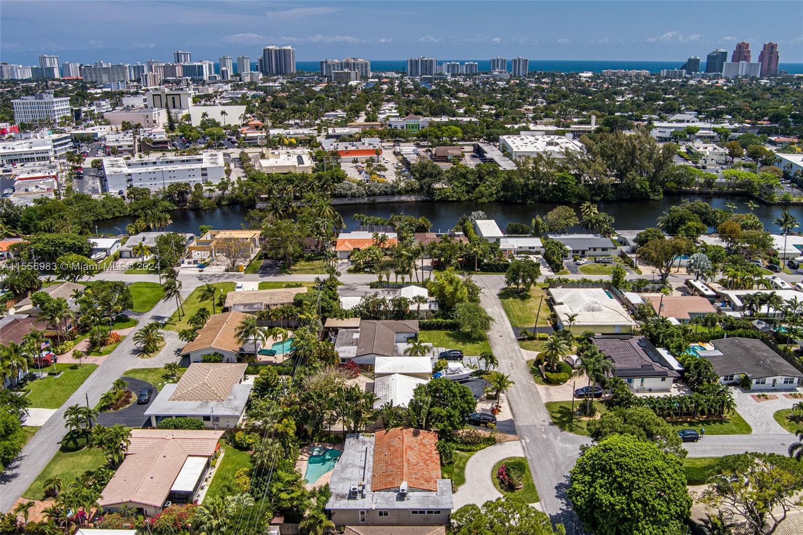 CORAL SHORES - Residential