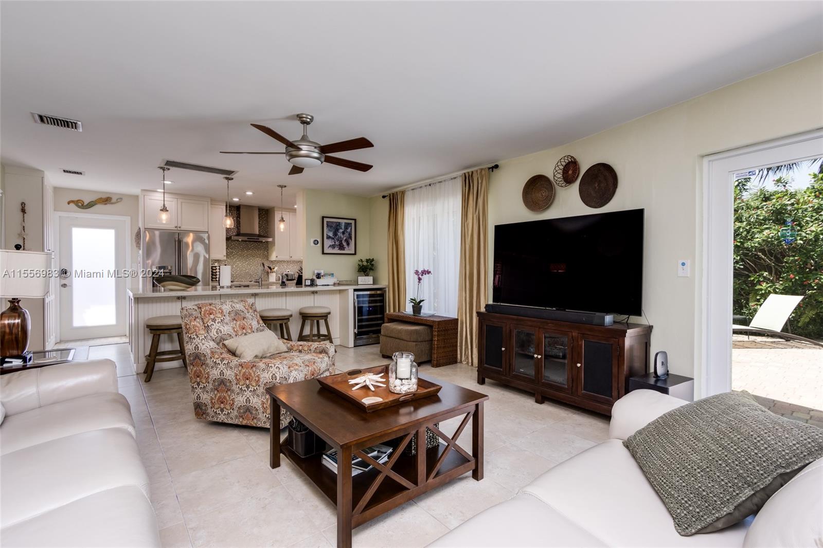 CORAL SHORES - Residential