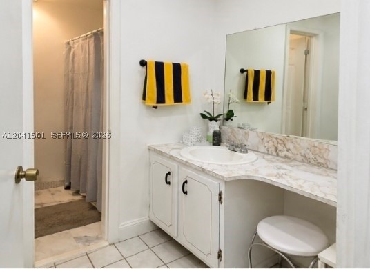 WOODSIDE IN KENDALL CONDO - Residential