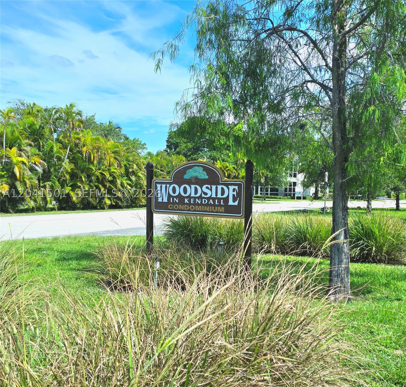 WOODSIDE IN KENDALL CONDO - Residential