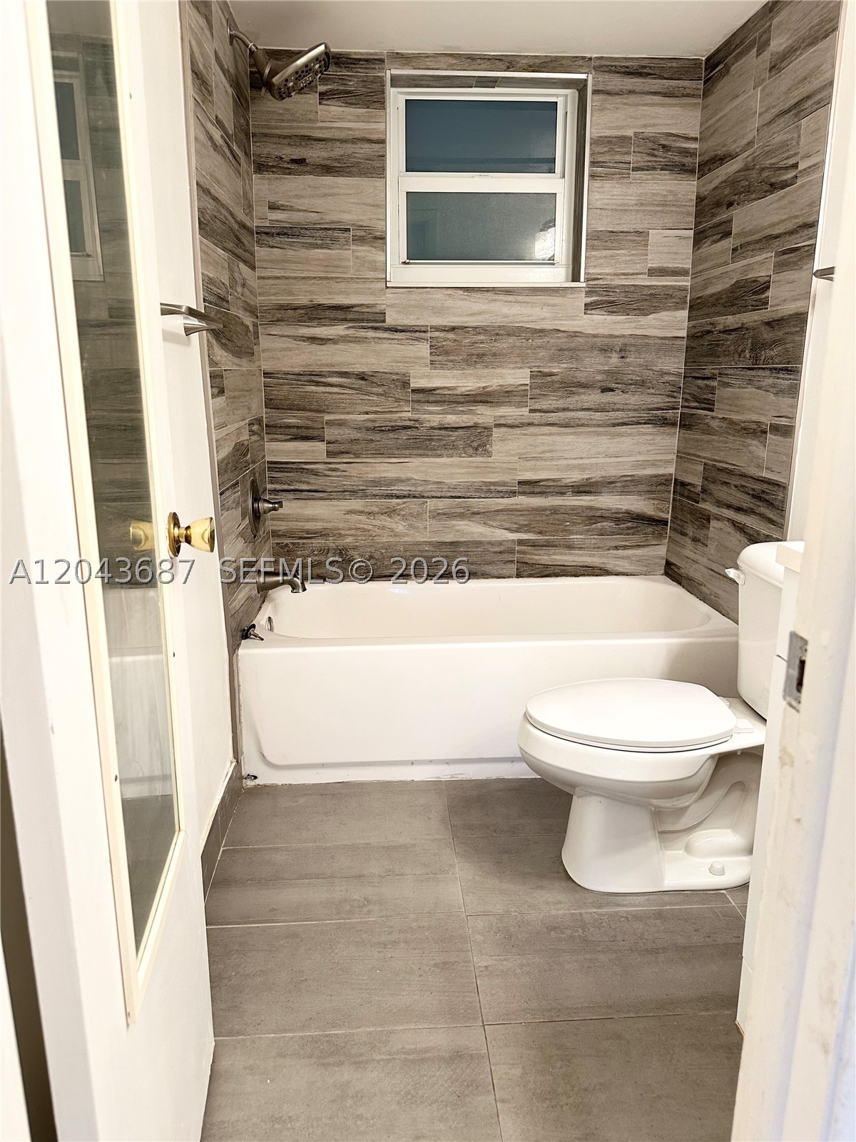 ARROWHEAD CONDO NO VIII - Residential
