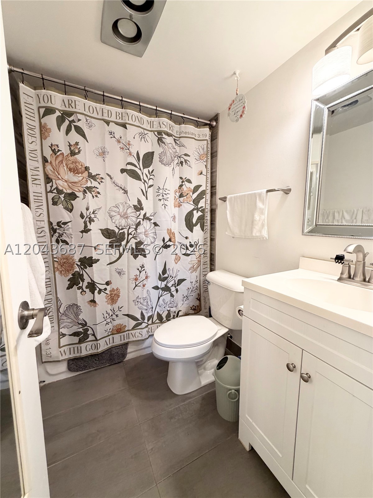 ARROWHEAD CONDO NO VIII - Residential