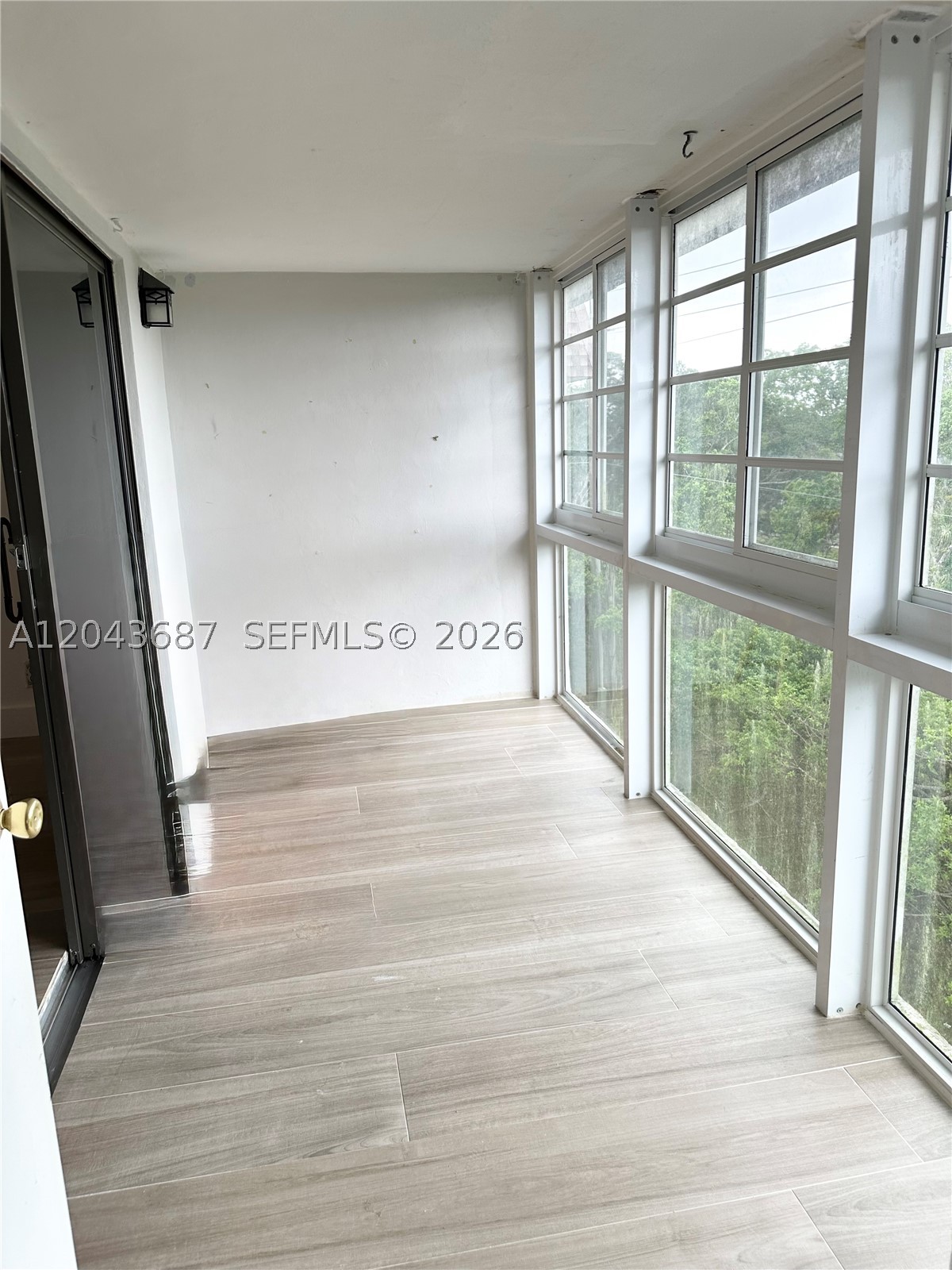 ARROWHEAD CONDO NO VIII - Residential