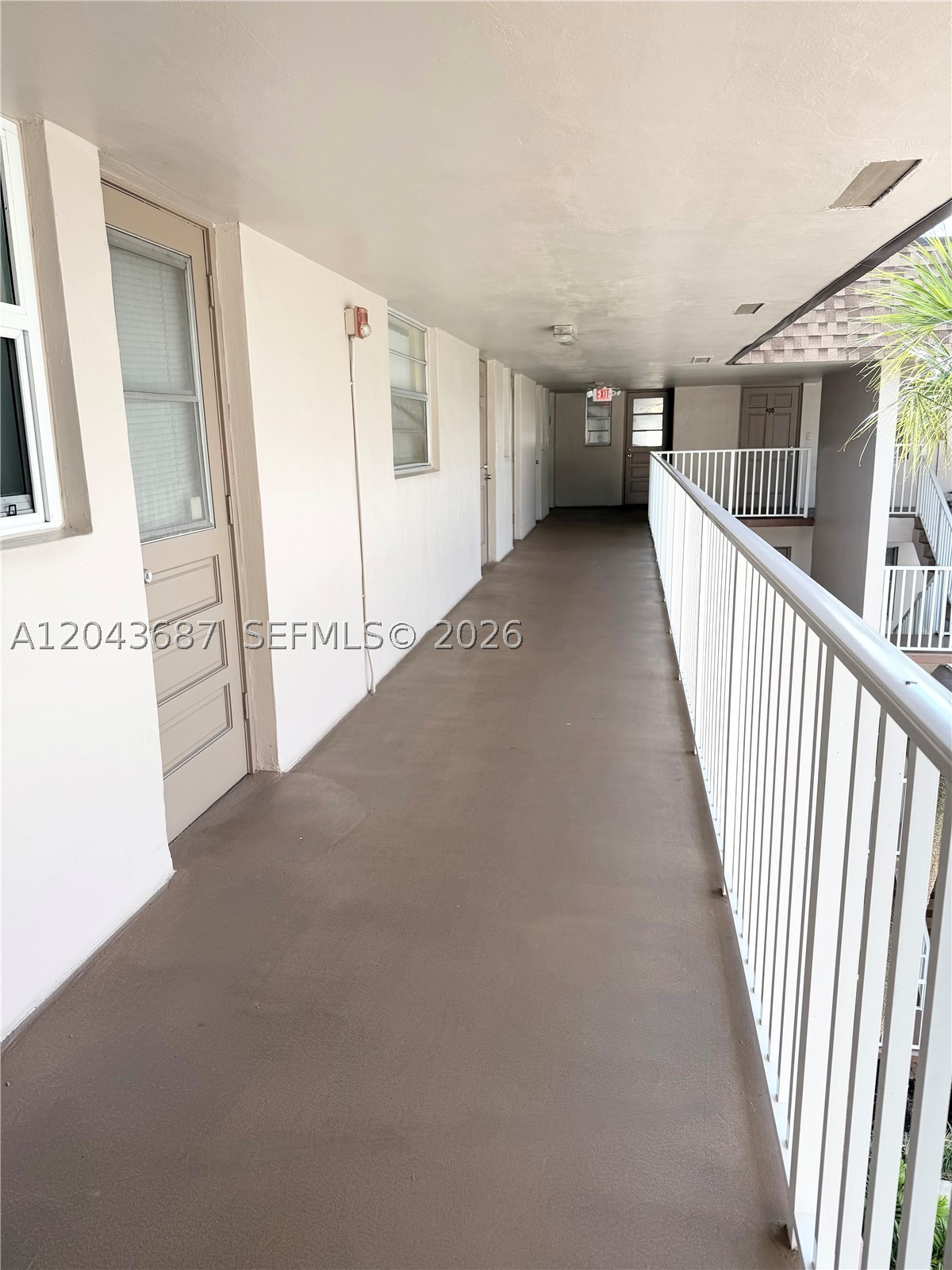 ARROWHEAD CONDO NO VIII - Residential