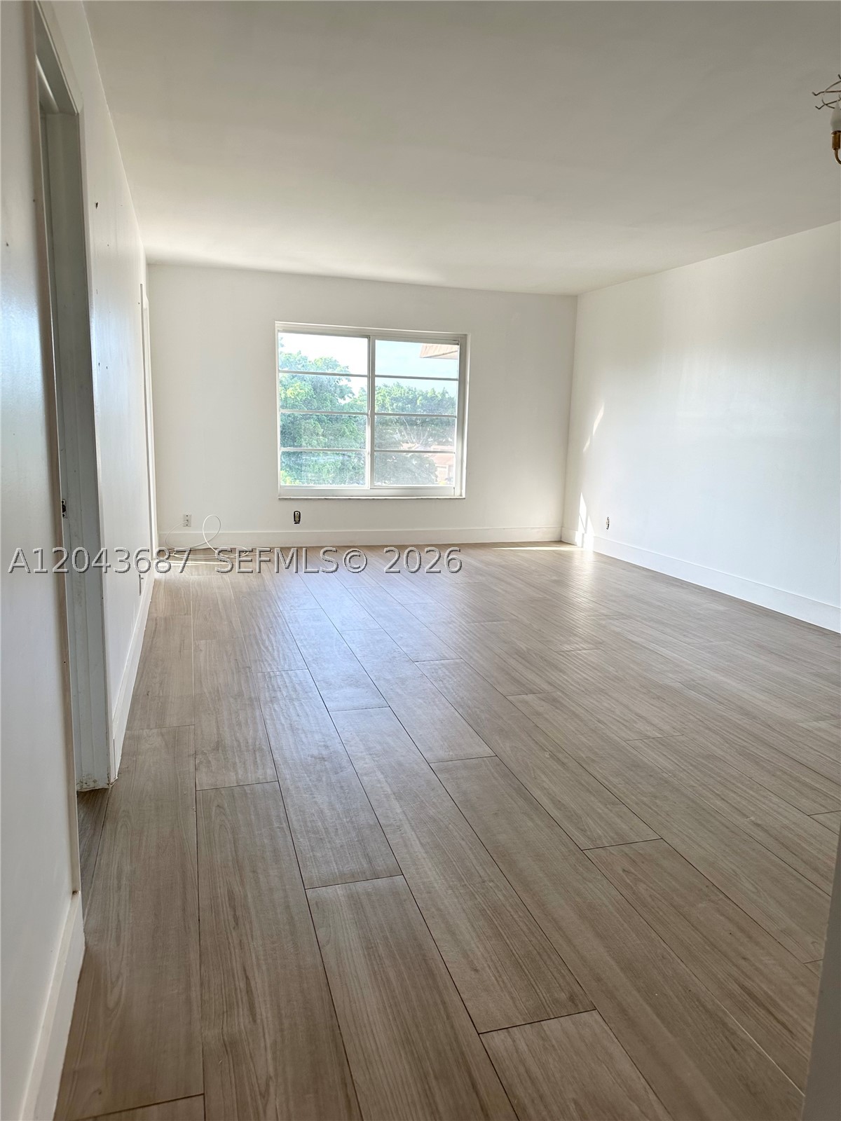 ARROWHEAD CONDO NO VIII - Residential