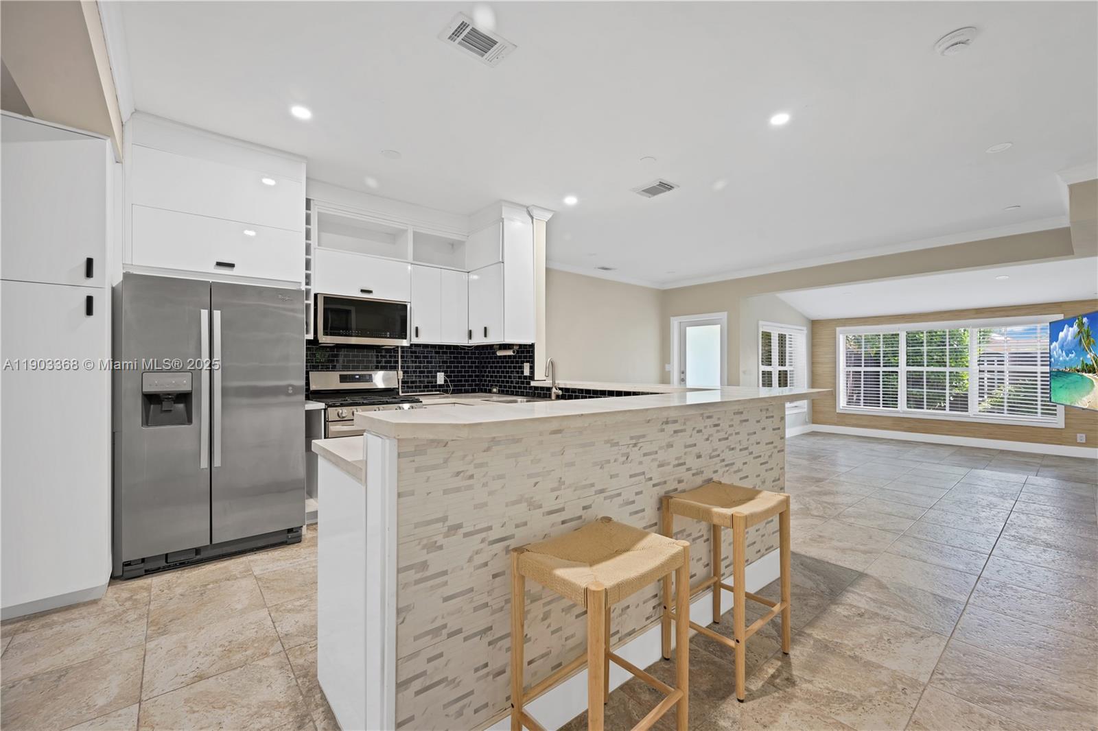 GULFSTREAM ESTATES - Residential
