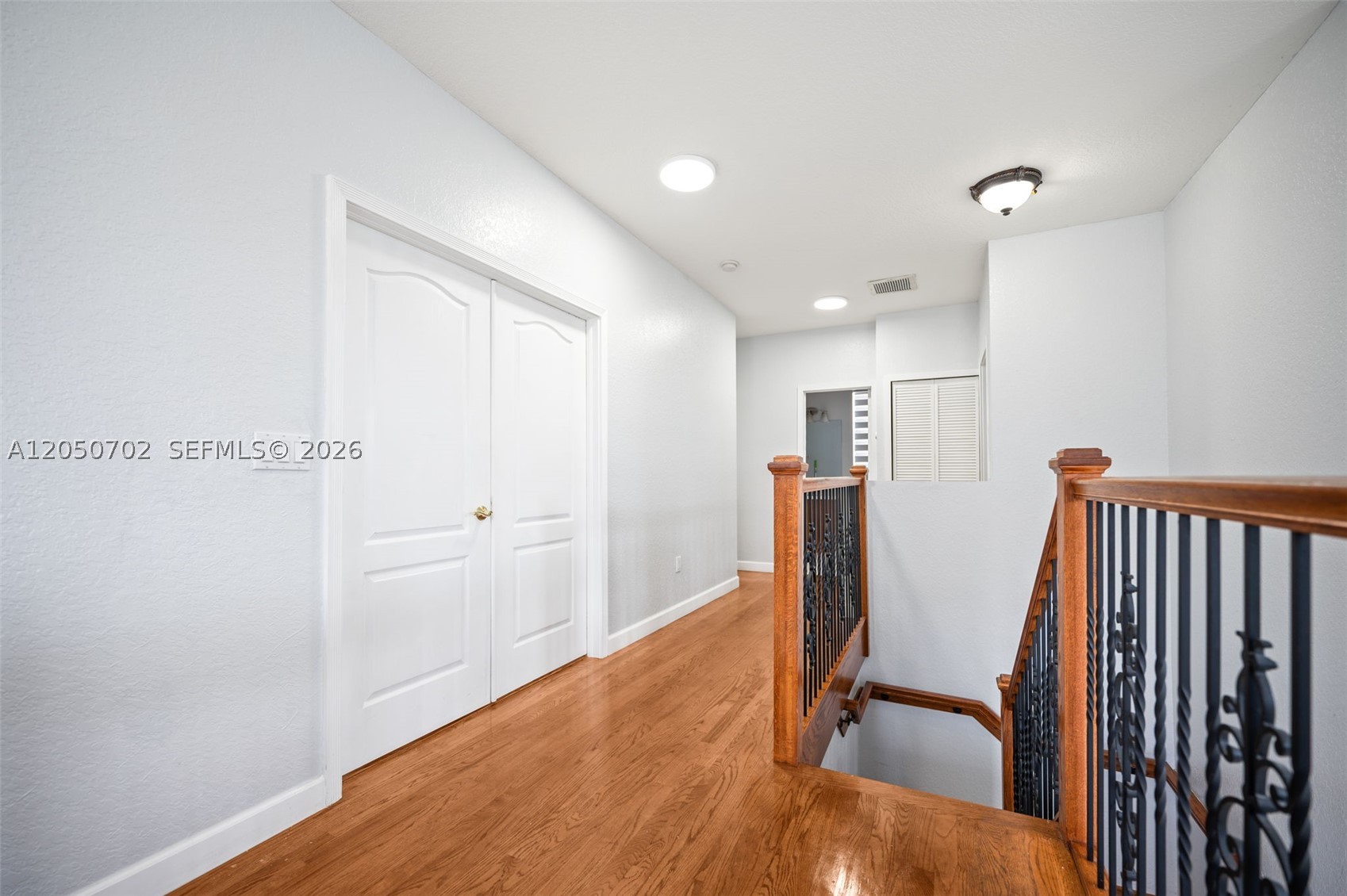 CRESTVIEW LAKES 2ND ADDN - Residential