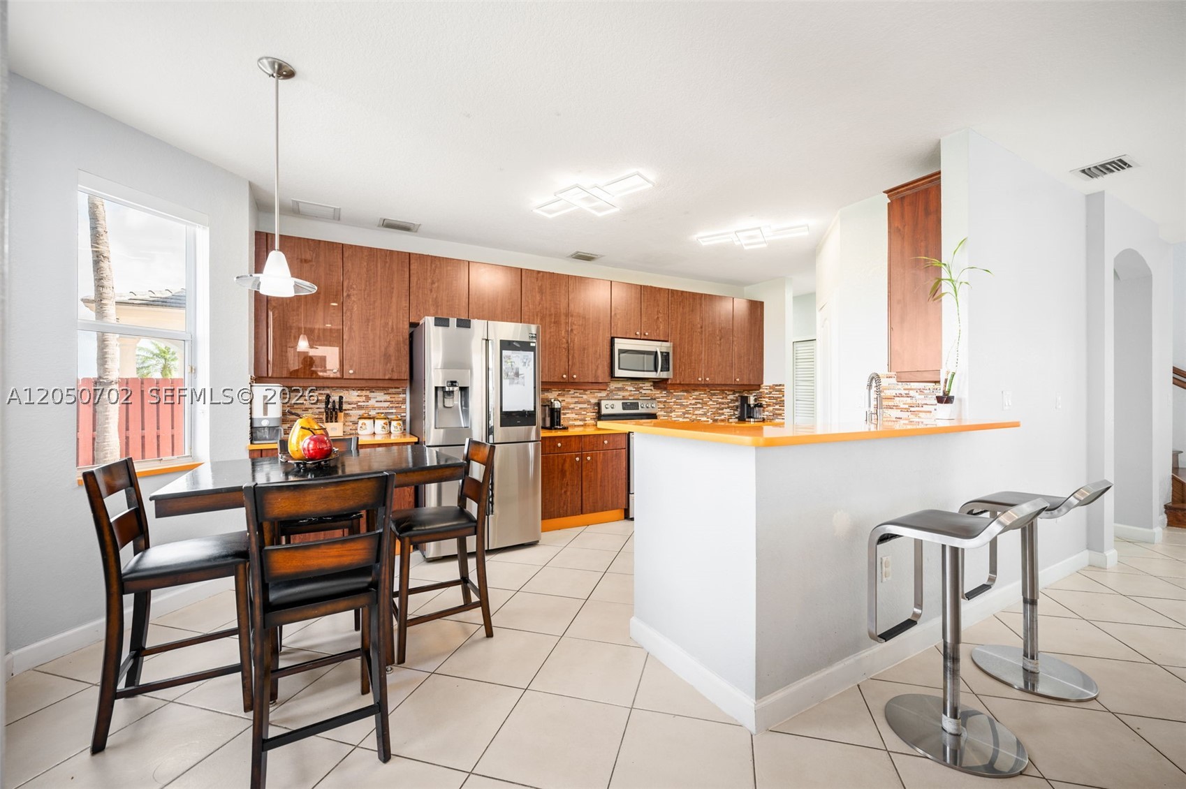 CRESTVIEW LAKES 2ND ADDN - Residential