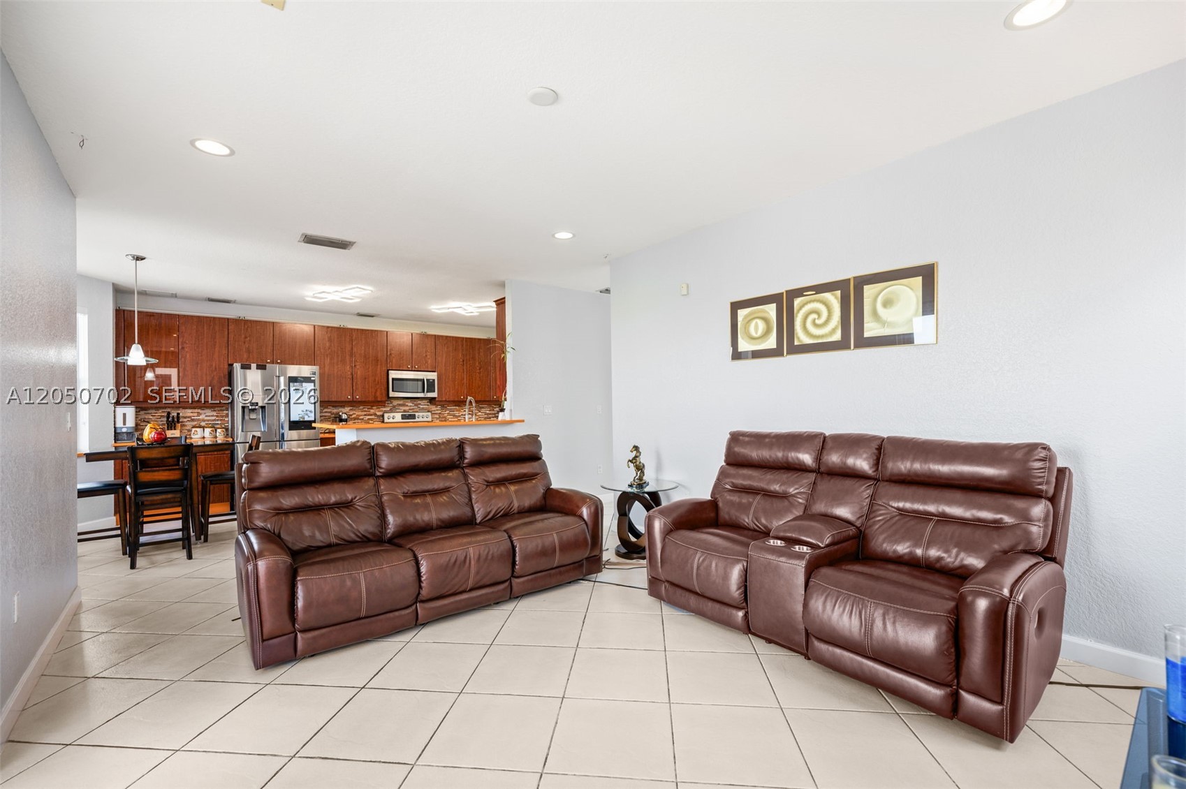 CRESTVIEW LAKES 2ND ADDN - Residential