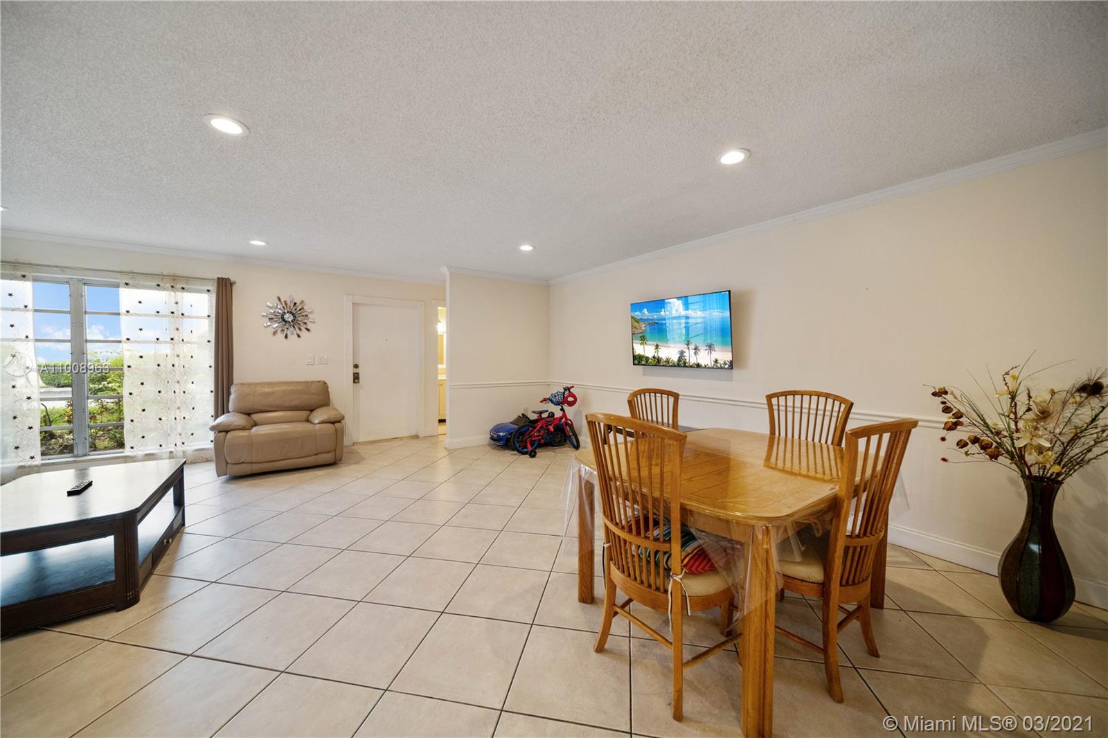SPANISH VILLAS CONDO - Residential