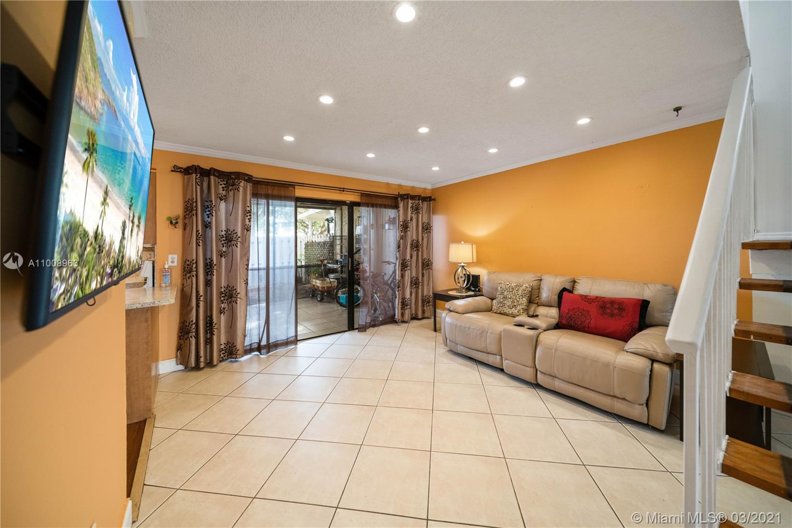 SPANISH VILLAS CONDO - Residential