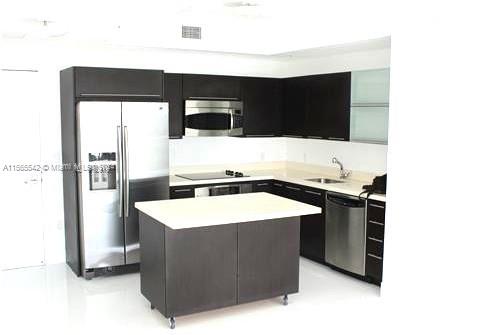 IVY CONDO - Residential Lease