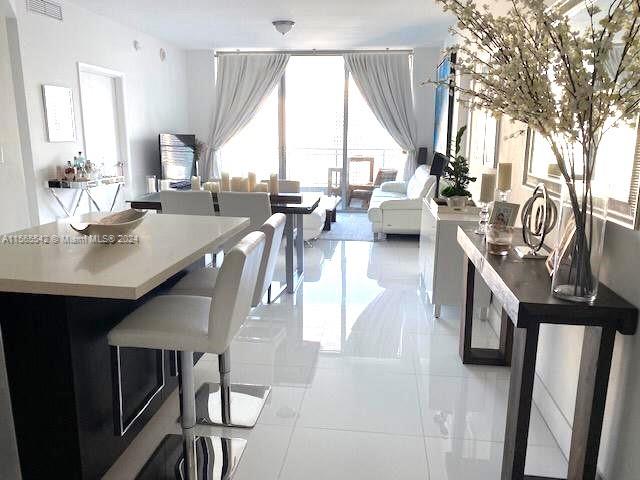 IVY CONDO - Residential Lease
