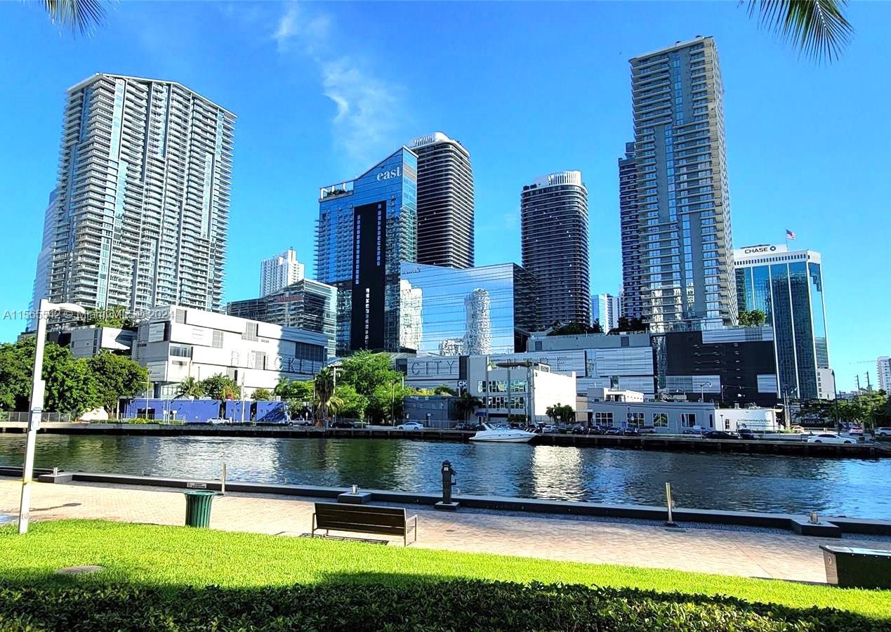 IVY CONDO - Residential Lease