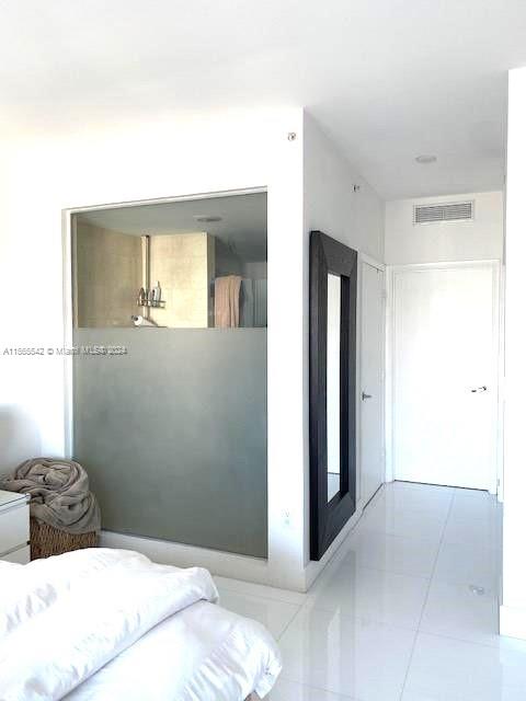 IVY CONDO - Residential Lease