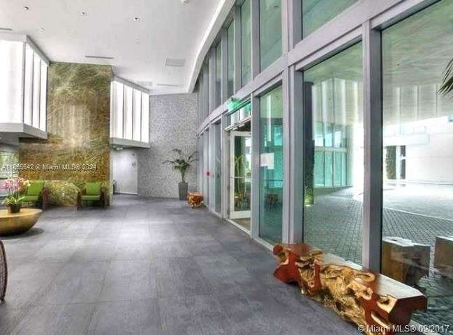 IVY CONDO - Residential Lease