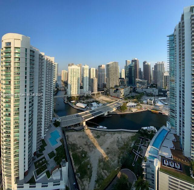 IVY CONDO - Residential Lease