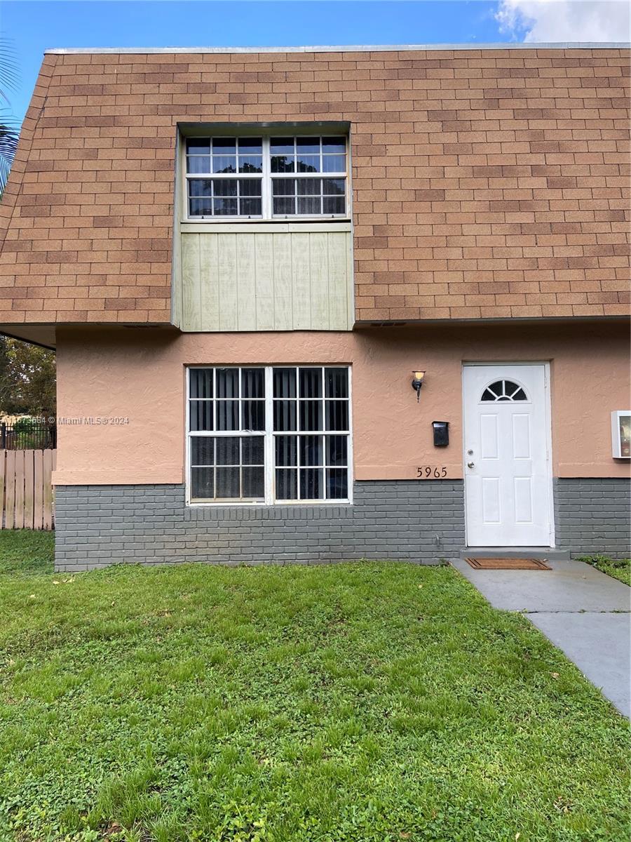 Great looking 2 bedroom 1 1/2  bathroom now available in Lauderhill. Water included and washer/dryer in the unit for your convenience.