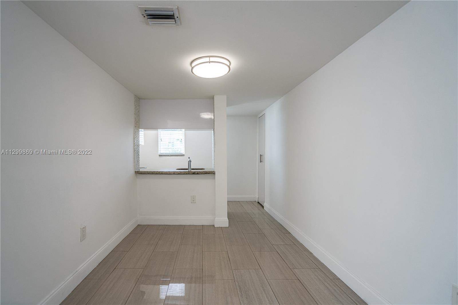ISLE OF NORMANDY-MIAMI VI - Residential Lease
