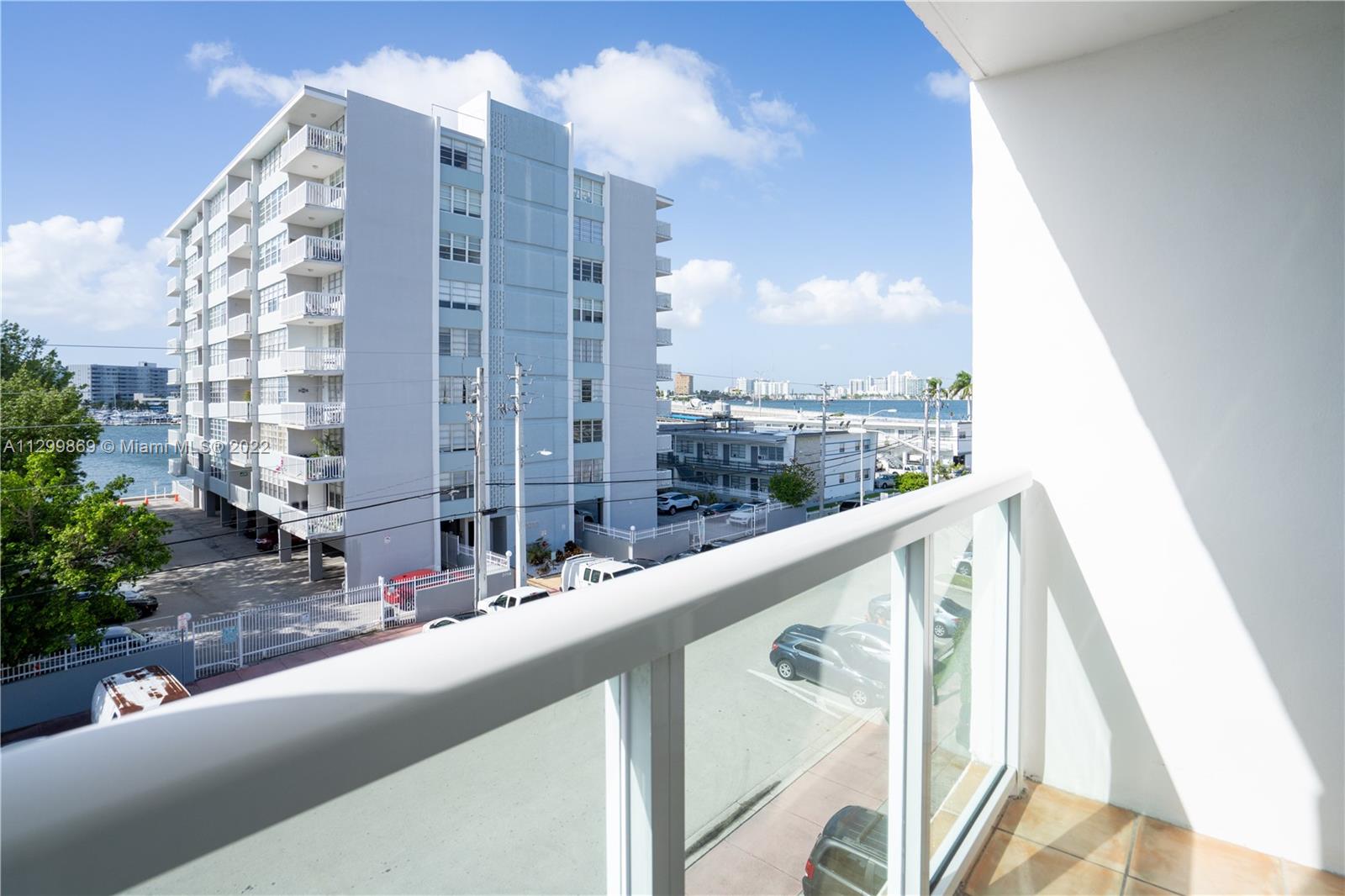 ISLE OF NORMANDY-MIAMI VI - Residential Lease