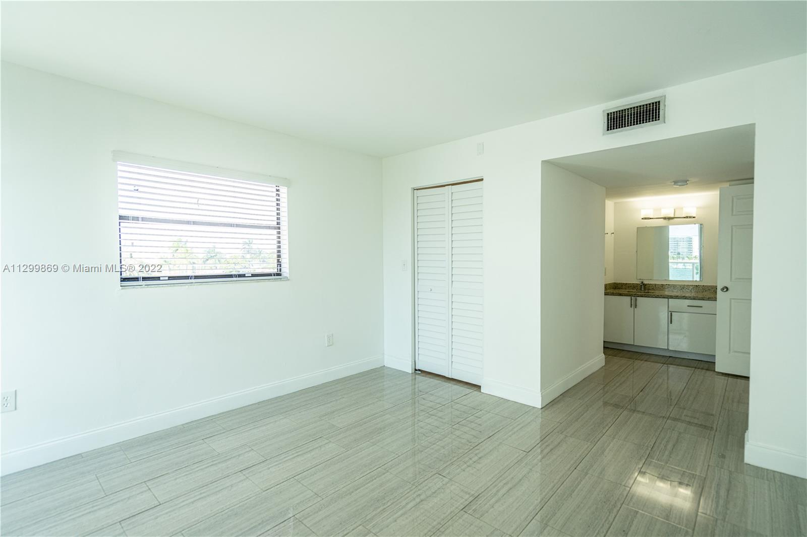 ISLE OF NORMANDY-MIAMI VI - Residential Lease