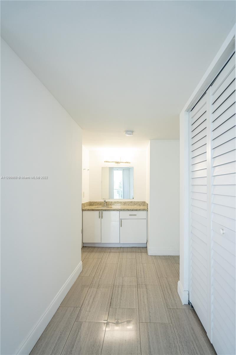 ISLE OF NORMANDY-MIAMI VI - Residential Lease