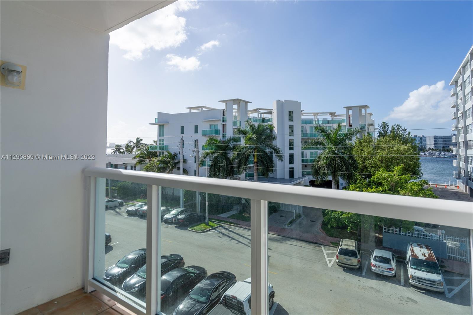 ISLE OF NORMANDY-MIAMI VI - Residential Lease