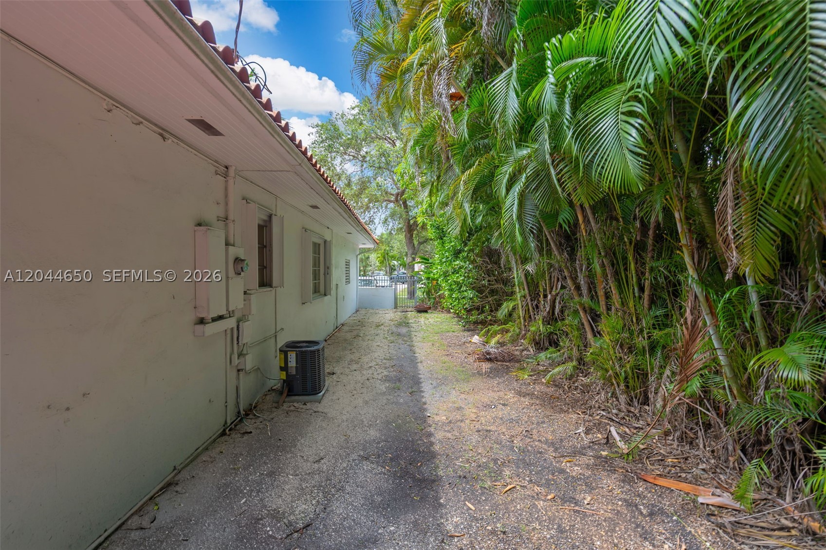 CORAL GABLES RIVIERA SEC - Residential Lease