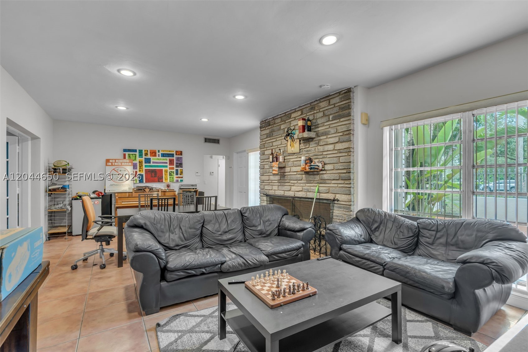 CORAL GABLES RIVIERA SEC - Residential Lease