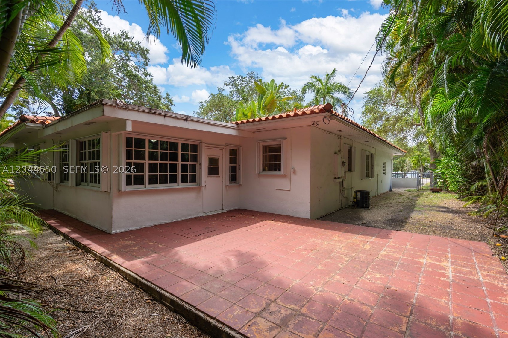 CORAL GABLES RIVIERA SEC - Residential Lease
