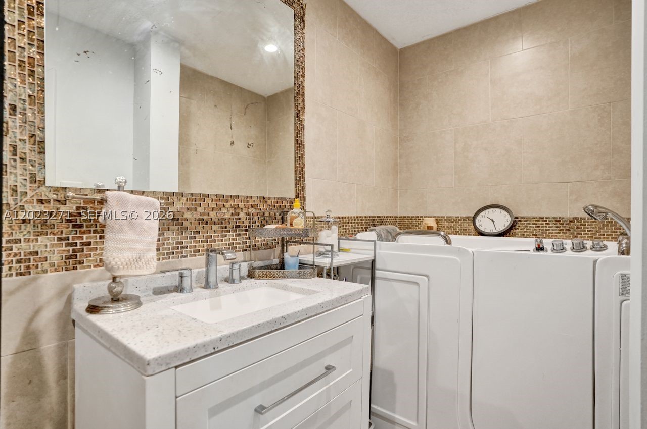 DILLARD PARK ESTATES 1ST - Residential