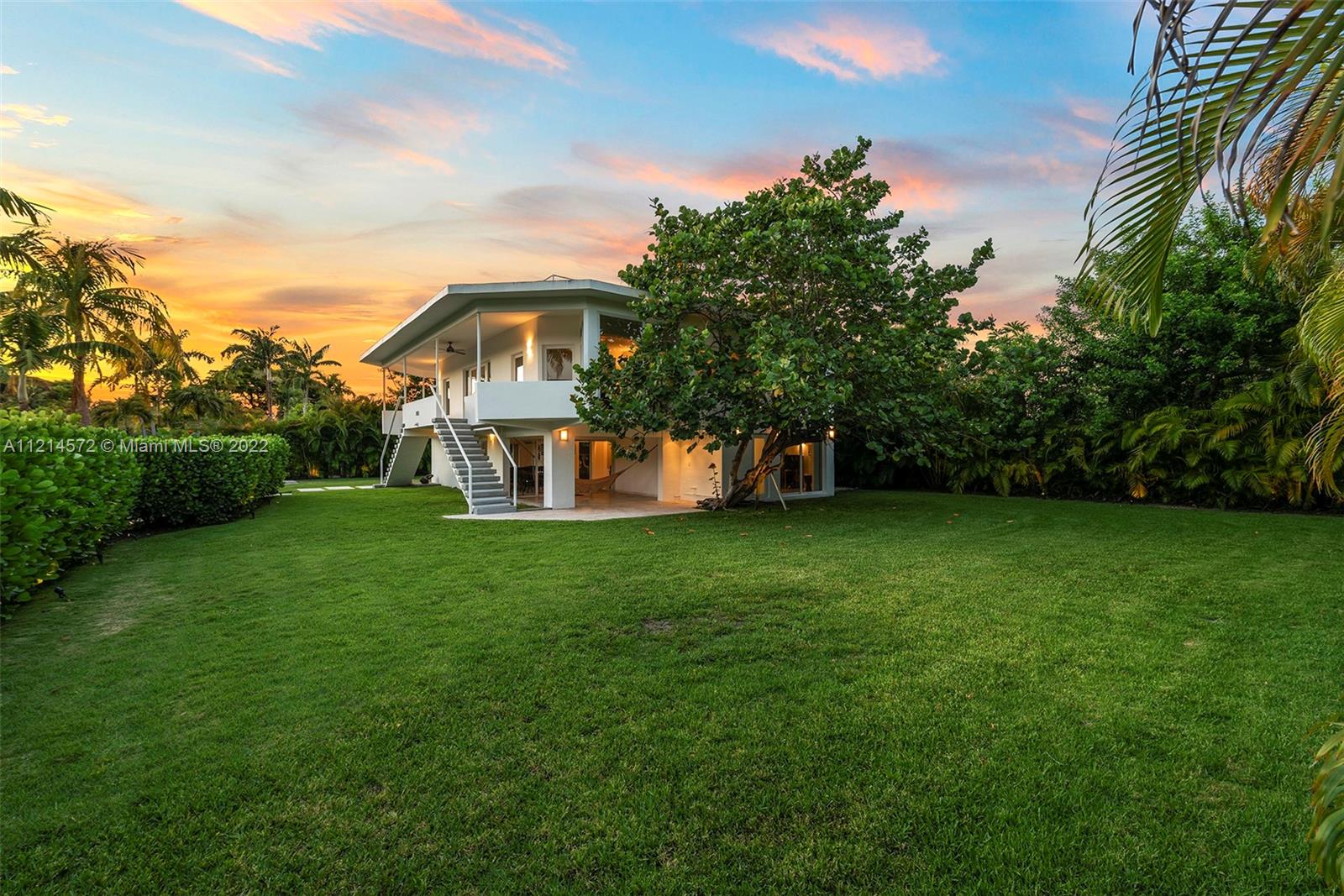 CRYSTAL VIEW - Residential