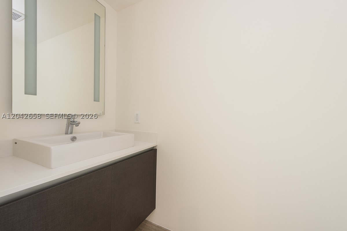 ECHO BRICKELL CONDO - Residential Lease