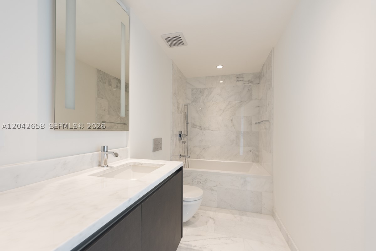 ECHO BRICKELL CONDO - Residential Lease