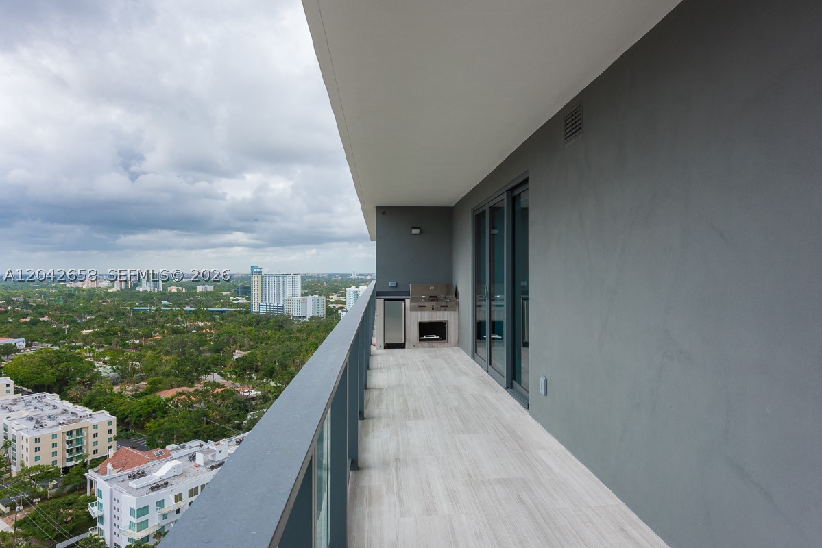 ECHO BRICKELL CONDO - Residential Lease