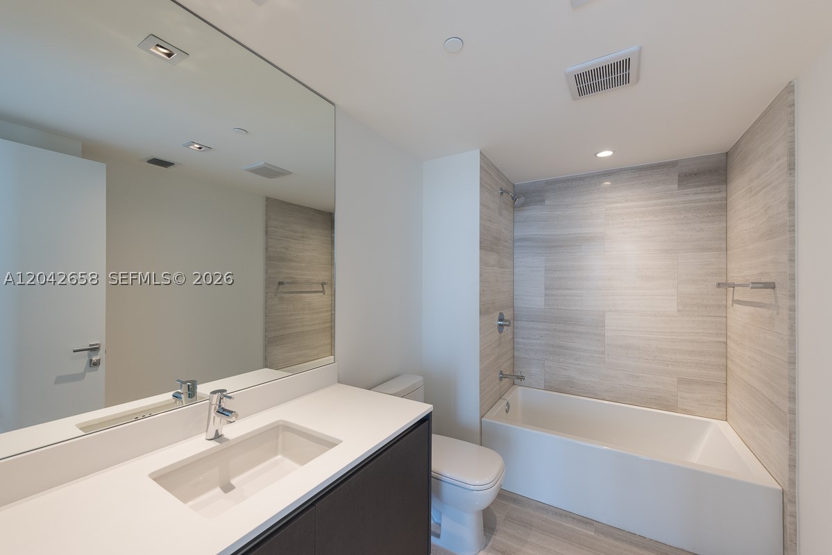 ECHO BRICKELL CONDO - Residential Lease